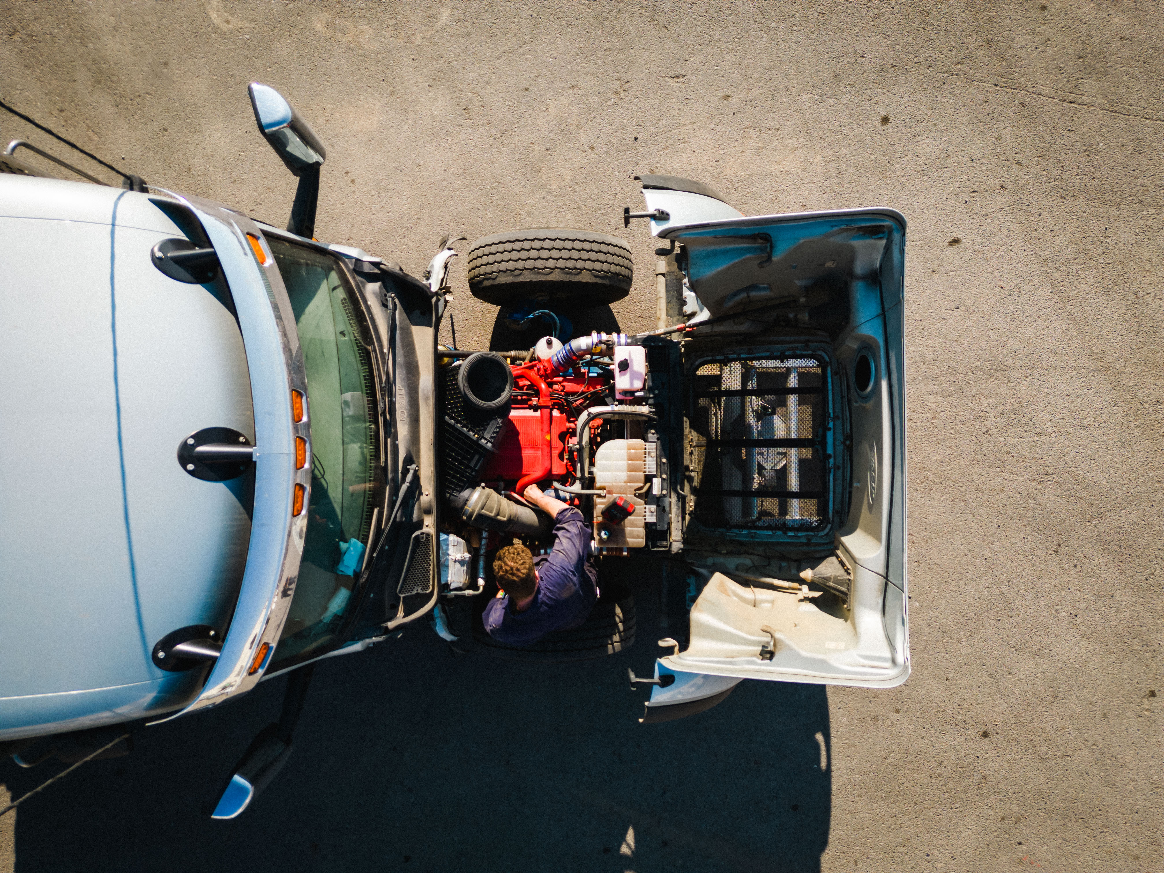 Alternate Fuel Trucks: Preparing Your Shop for CNG & Hydrogen